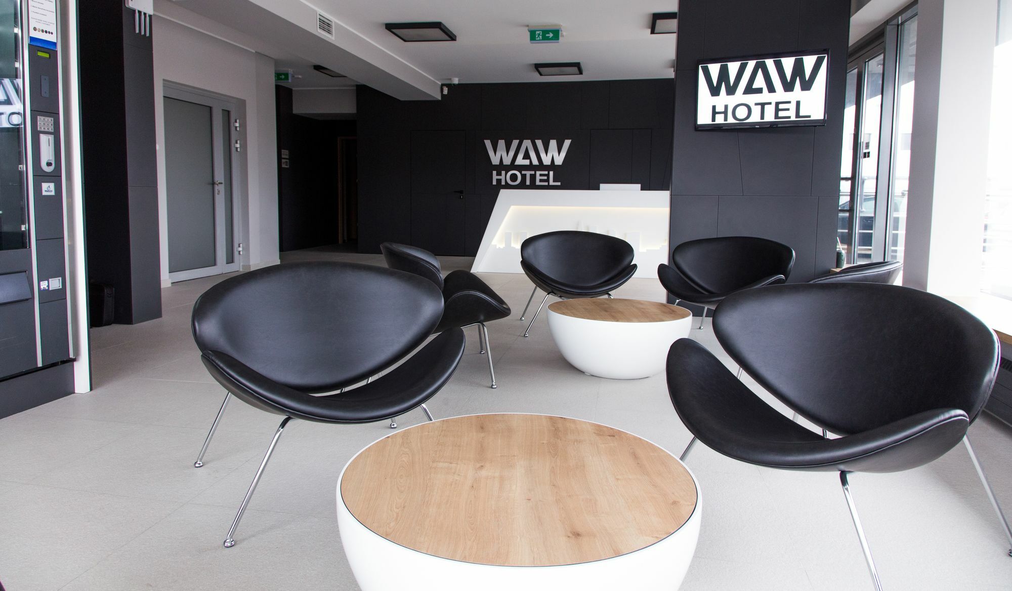 Waw Hotel Airport Okecie Varşova Dış mekan fotoğraf